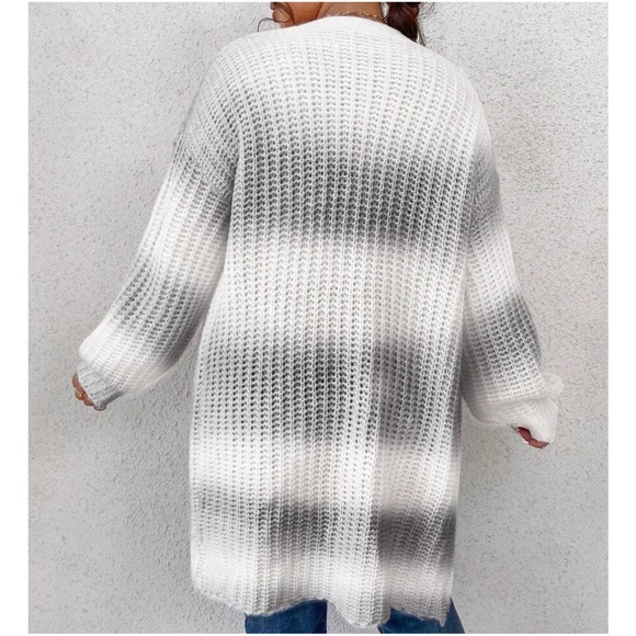 Plus Ombre Open Front Knit Cardigan - Picture 7 of 10